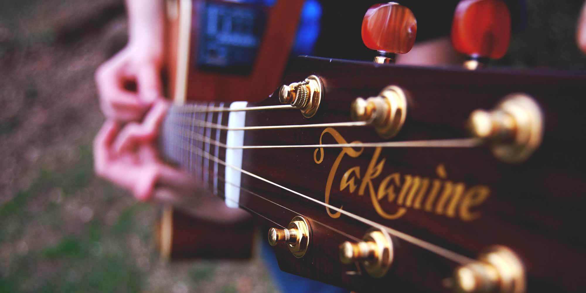 history of takamine guitars
